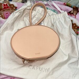 Cafune egg bag